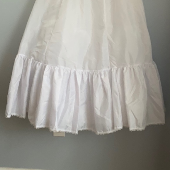 OSFM - Double Slip Skirt with 2 Tier Mesh Under Layer With Drawstring Closure - Picture 6 of 10